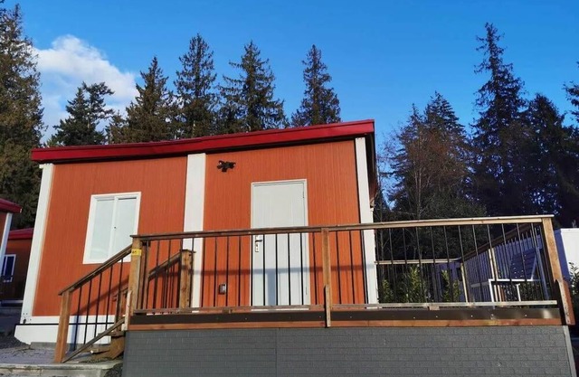 U15 Seaside Serenity: Seal Bay Glamping Retreat