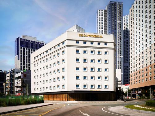 UH Continental CenterPoint