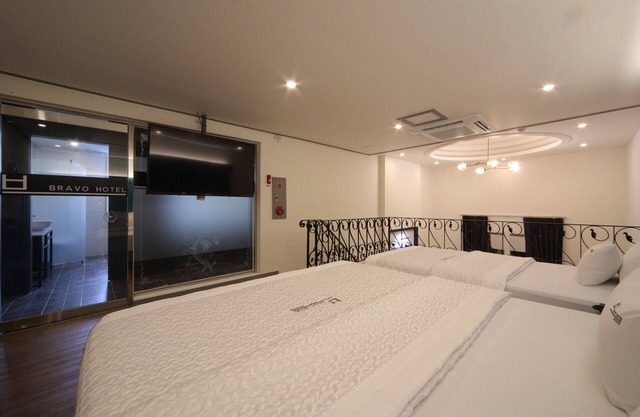 Ulsan Yeongnam Alps Bravo