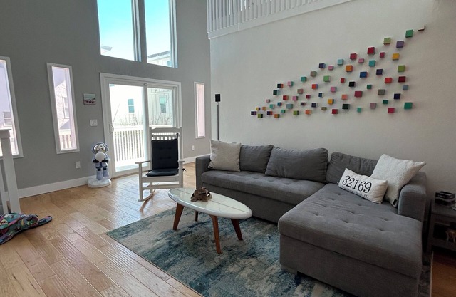 Ultimate Family Beach House w/Pool just steps from the beach & JB's Fish Camp