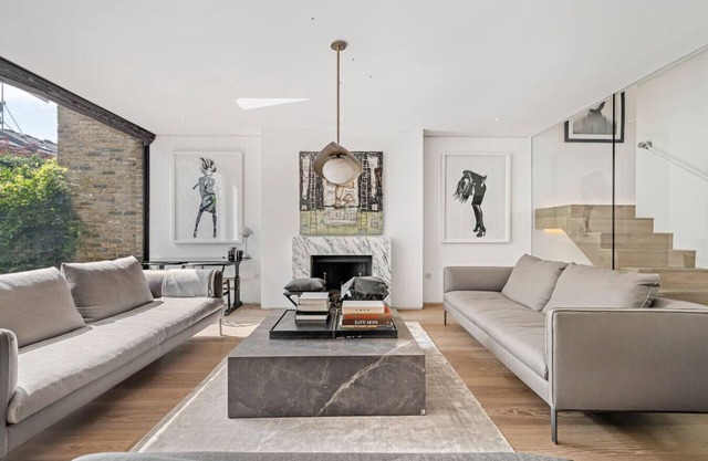 Ultra Luxury Chelsea Home Large Garden