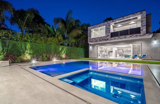 Ultra Luxury Modern Villa