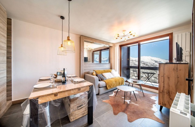 UN Cocon AU Dessus DES Nuages Appart Standing Skis aux Pieds