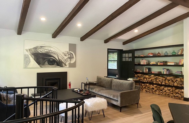 Uncluttered Elegance Hunter Retreat