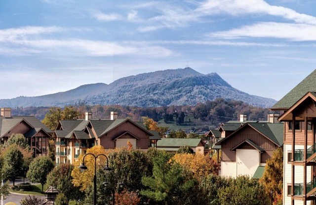 Uncover Family Fun and Mountain Adventure at Wyndham Smoky Mountains – 2 Bd. Dlx