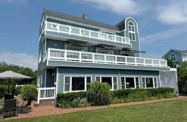 Unique 6 Bedroom Beach-Block Jersey Shore House w/pool & hot tub