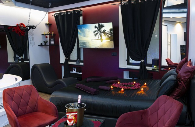 ✨Unique and romantic suite with private spa✨