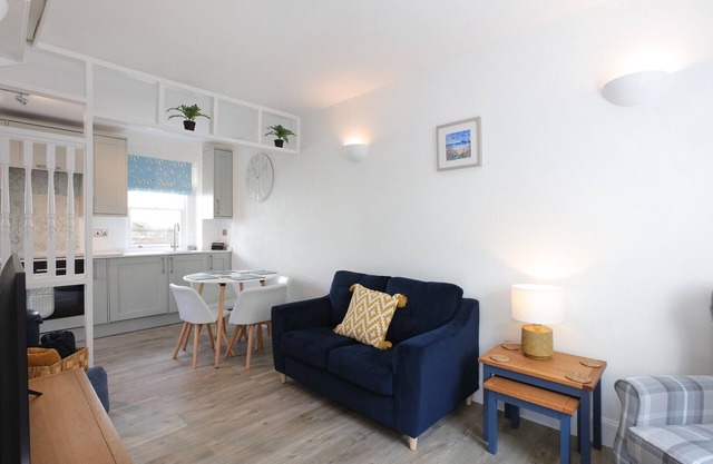 Unique home in the heart of North Berwick. Sleeps 3