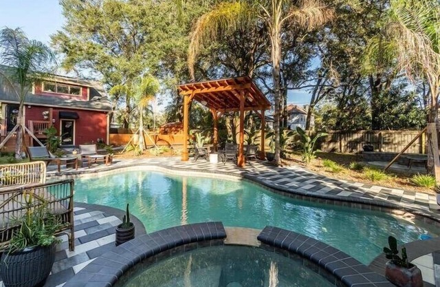 Unique Oasis in the Heart of Springfield!