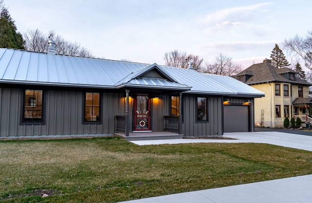 𝗨𝗻𝗶𝗾𝘂𝗲 𝗦𝘁𝗮𝘆 at the Carriage Haus