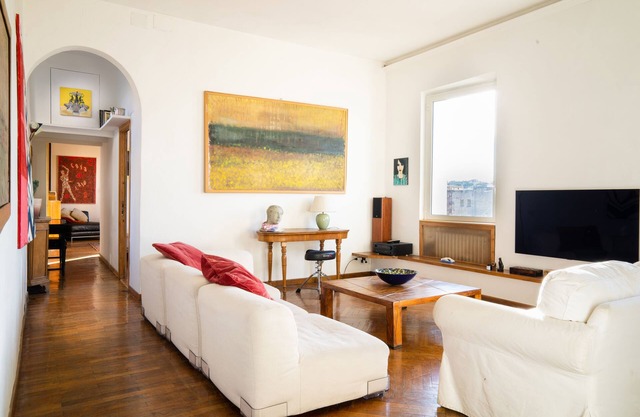 Unique view in Trastevere.Terrace,AC, Bright,1300 sqft, 5th floor, lift, 6peopl