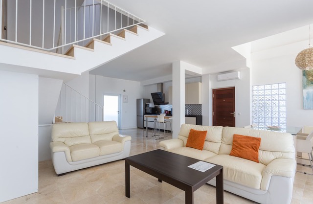 Unit 1 Amarilla Golf Villas - stunning 3 bed apartment- large terrace - sea view