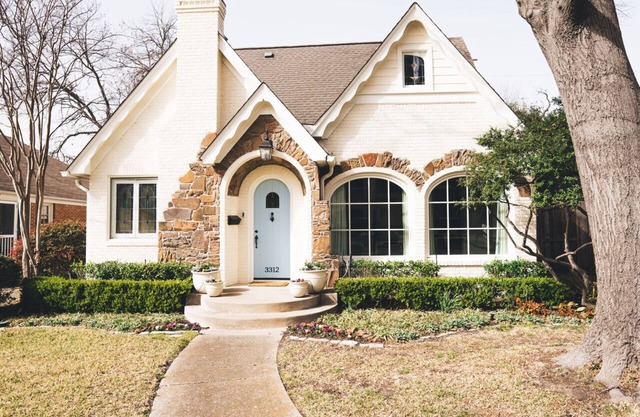 UniversityPark Home in perfect location, prime Highland Park & SMU proximity