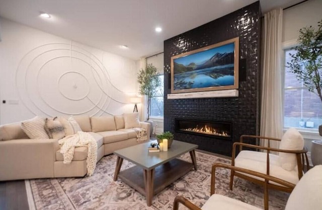 Unraveling Luxury Fragrance-free Estate,Spa,Wi-fi,garage