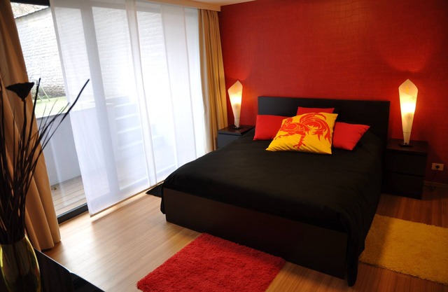 Unusual and unique in Brussels! + garden + secure private parking