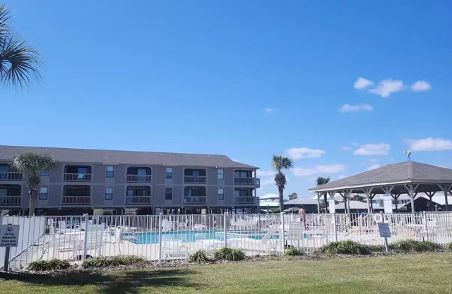 Unwind at the Marina