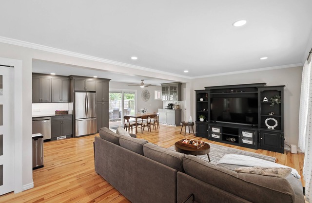Updated 3 bed 2 bath home with private yard in St Clair-close to everything!