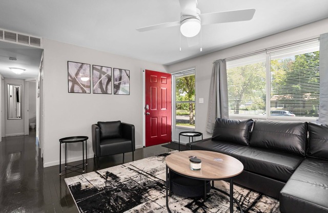 Updated 3 bedroom house, central to everything Ann Arbor! No added cleaning fees