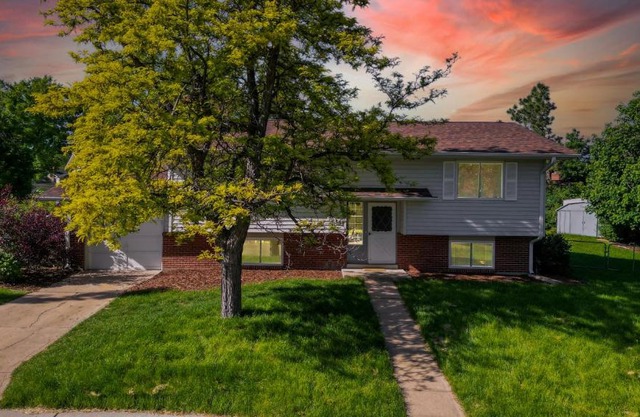 Updated 4 Bedroom Centennial Home with Air Hockey