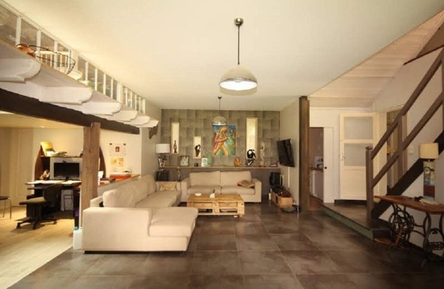 Updated farmhouse less than 1 km from the village