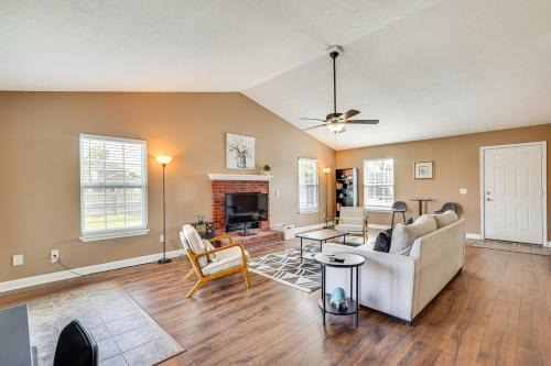 Updated Home with Patio and Yard in Panama City!