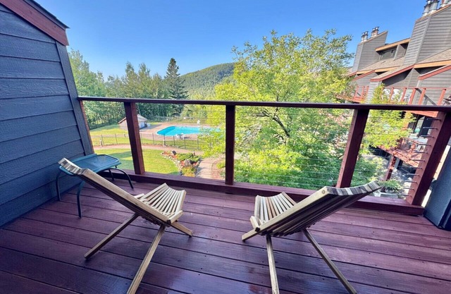 Updated Lutsen Mtn Condo Ski in Ski out Location Location