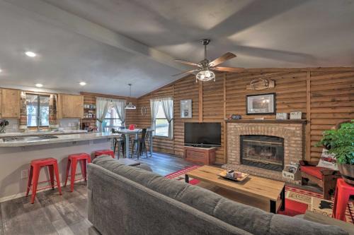 Updated Strawberry Family Cabin with 2 Private Decks