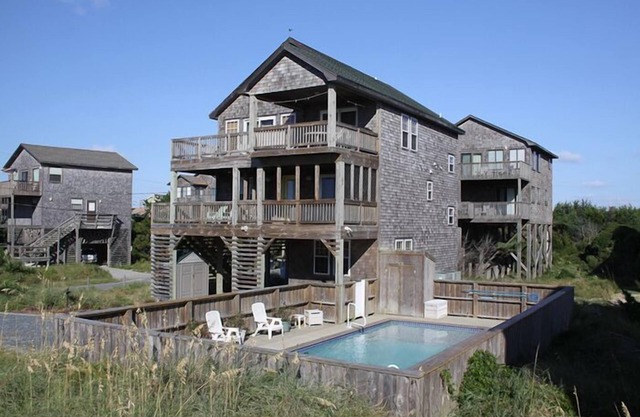 Upscale House 50 Yds From Beach With Spectacular Ocean View