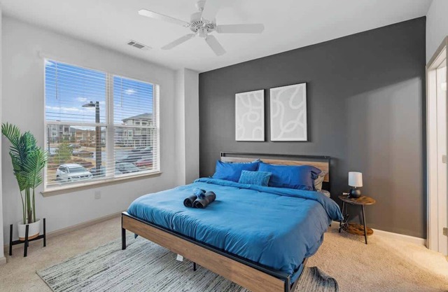 Upscale King 3BR Suite to Uptown Charlotte!