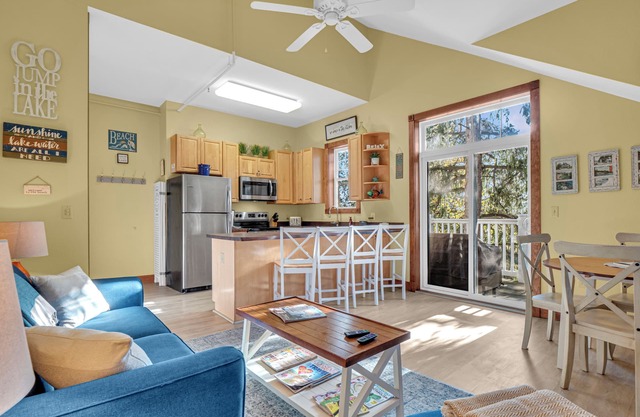 Upscale Waterfront and Pool View Condo!