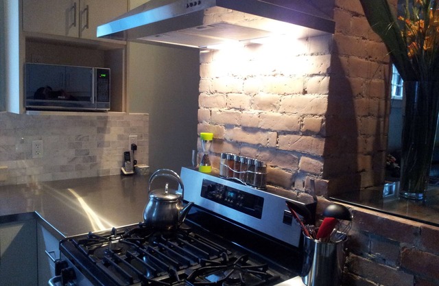 Urban Cottage Oasis, awesome location, fully renovated and self contained