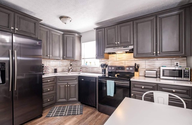 Urban Escape near NULU & Convention Center