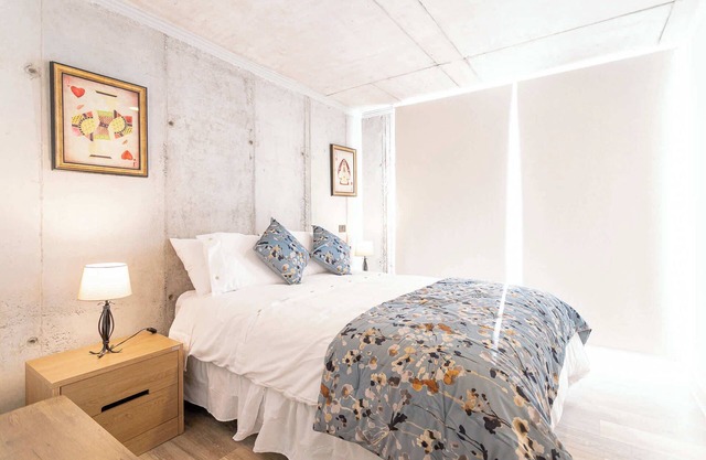 Urban Retreat Mall Plaza Egana Style and Comfort