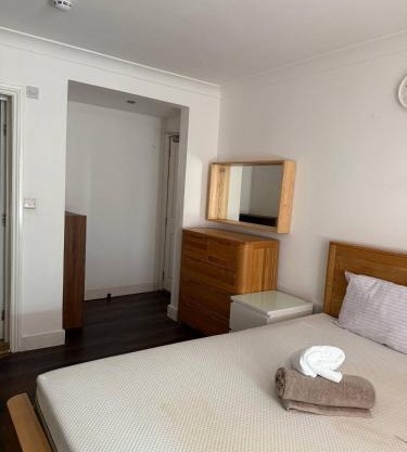 Uxbridge Brunel Uni En-suite Room 2