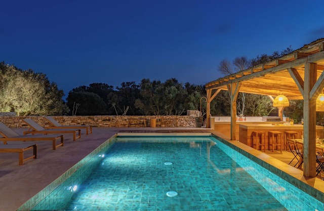 Véritable Bergerie Bonifacio Avec Piscine Chauffée