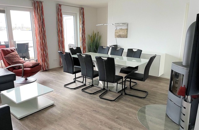 Vacation Home "Lootsen Hus by Seeblick Ferien" with Sea View