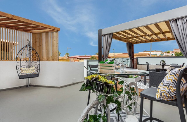 Vacation Apartment 'Mar Y Sol' with Private Terrace and Wi-Fi