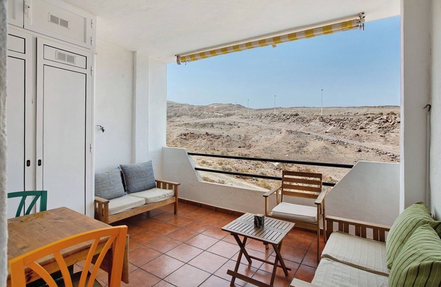 Vacatio Home El Rinconcito del Faro with Sea View, Wi-Fi & Terrace