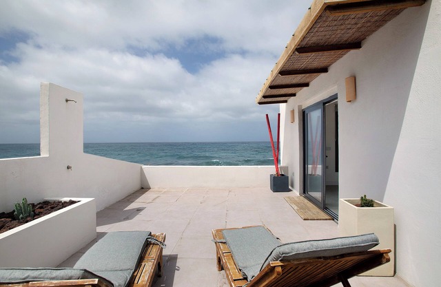 Vacation Apartment 'Casa Lua' with Sea View, Private Terrace and Wi-Fi
