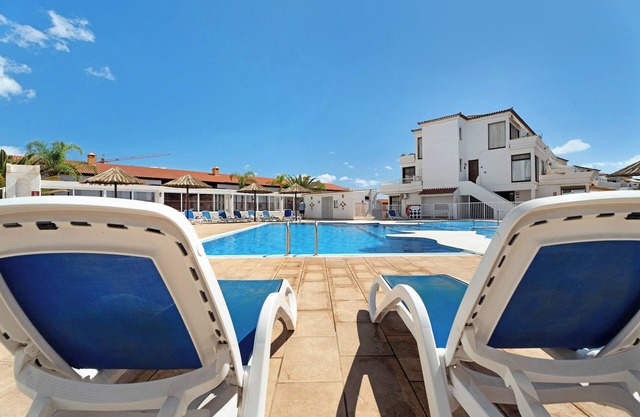 Vacation Apartment 'Blue Dream Pebble Beach' with Sea View, Shared Pool and Wi-Fi