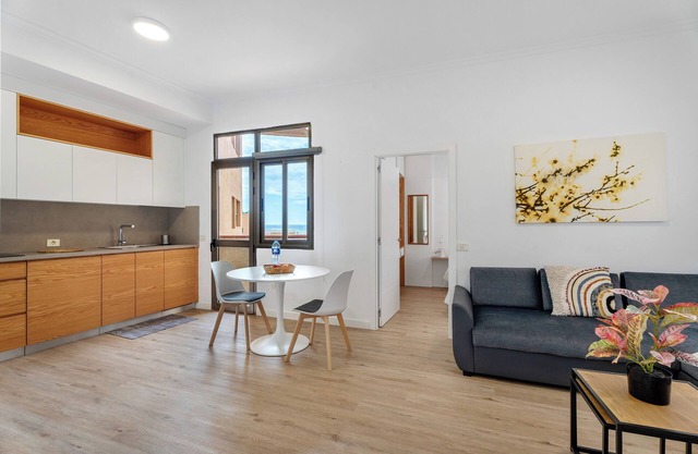 Vacation Apartment 'Apartamento Bellavista, Bajo Alcalá' with Balcony and Wi-Fi