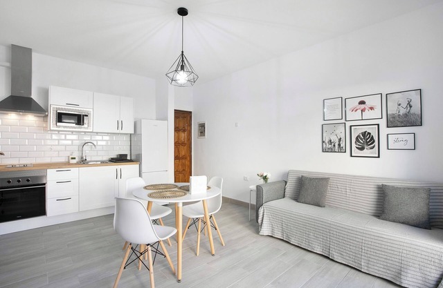 Vacation Apartment 'Apartamento Kalma' with Balcony and Wi-Fi