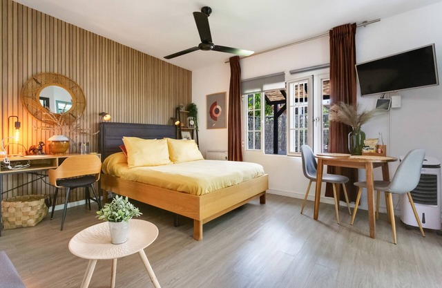 Vacation Apartment 'Estudio Universidad En La Laguna' with Terrace, Shared Garden and Wi-Fi