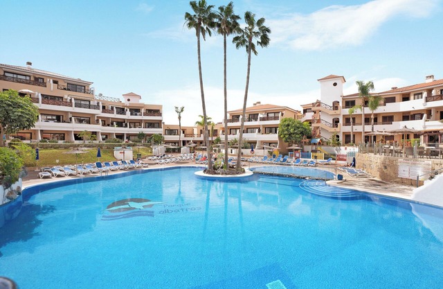 Vacation Apartment "Precioso En Golf De Sur" with Shared Pool,Private Terrace & Wi-Fi