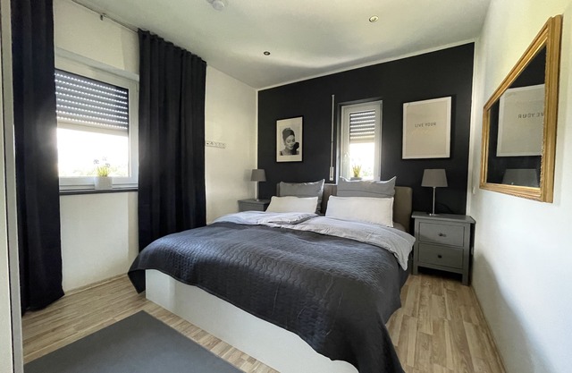 Vacation apartment Gawlik 2, close to the center of Deggendorf, short and long-term vacationers