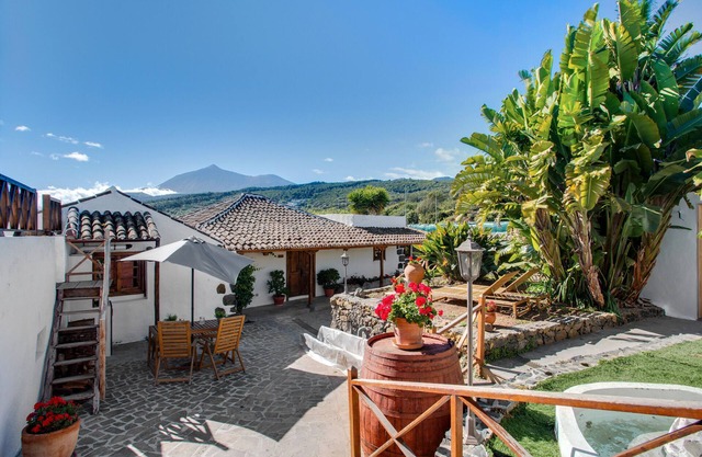 Vacation 'Casa Guimar' with Sea View, Wi-Fi and Air Conditioning