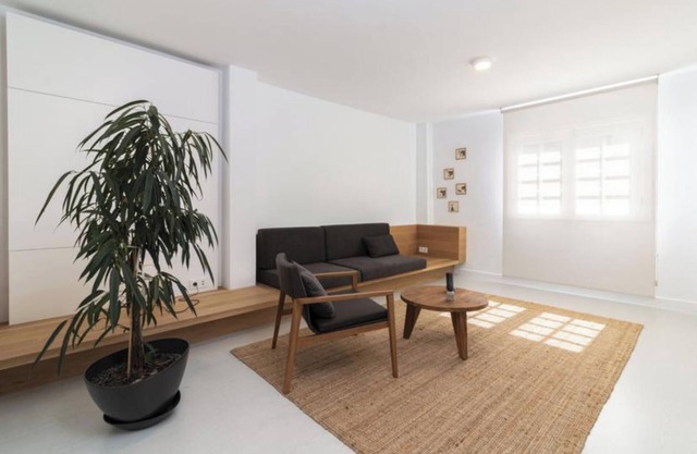 Vacation Apartment 'La Alameda' with Sea View, Wi-Fi and Air Conditioning