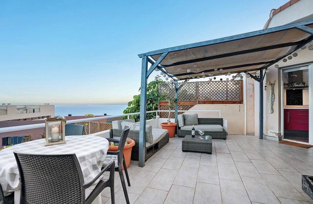 Vacation Home 'Bahía Del Amanecer' with Sea View, Private Terrace and Wi-Fi