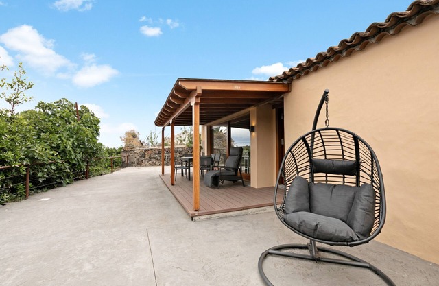 Vacation Home 'El Portillo 2' with Mountain View, Private Terrace and Wi-Fi