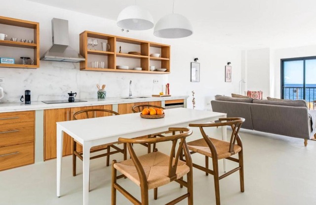 Vacation Home Casa de Diseño Azotea y Gimnasio with Sea View, Wi-Fi & Terrace